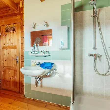 Prázdninový dům Der Fuchsbau - 3 Separate Blockhaeuser - Ruhige Lage - 50m Bis Zum Wald - Eingezaeunter Garten Bad Sachsa