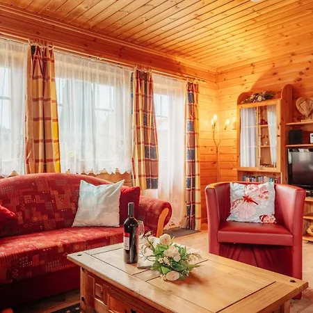 Prázdninový dům Der Fuchsbau - 3 Separate Blockhaeuser - Ruhige Lage - 50m Bis Zum Wald - Eingezaeunter Garten *