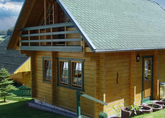 Holiday home Der Fuchsbau - 3 Separate Blockhaeuser - Ruhige Lage - 50m Bis Zum Wald - Eingezaeunter Garten