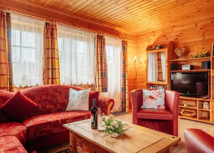 Holiday home Der Fuchsbau - 3 Separate Blockhaeuser - Ruhige Lage - 50m Bis Zum Wald - Eingezaeunter Garten *